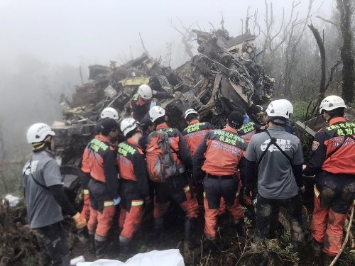 3.	Scene of the crash. (Taiwan National Fire Agency photo)