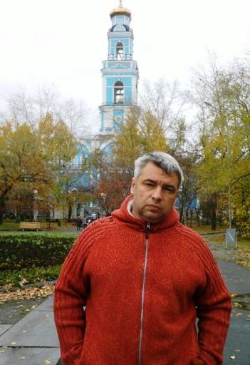 Командир корабля 44-летний Андрей Логвинов.